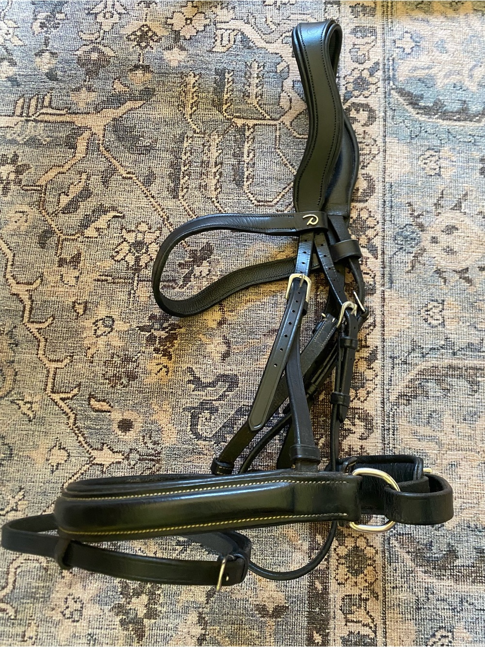 D’yon Black Leather Horse Bridle with Contrast Stitching